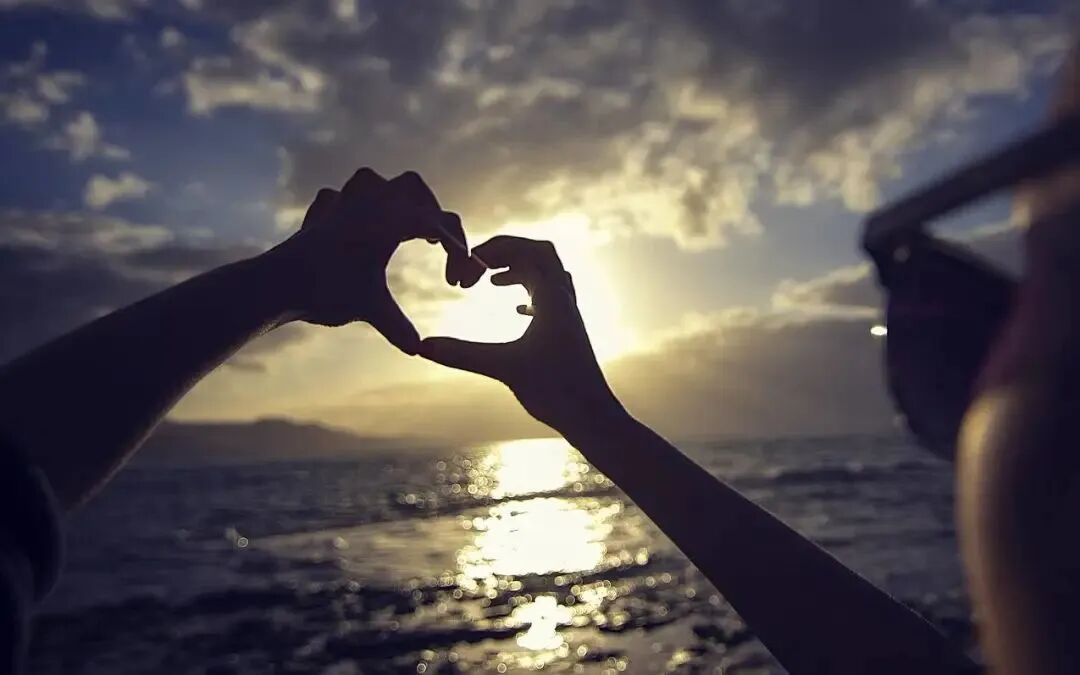 大学生恋爱心理问题:从众、攀比、嫉妒、猜疑,如何调适?