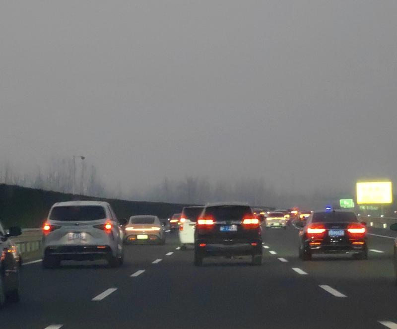 2月21日全国公路车流量显著增长,返程车流增多