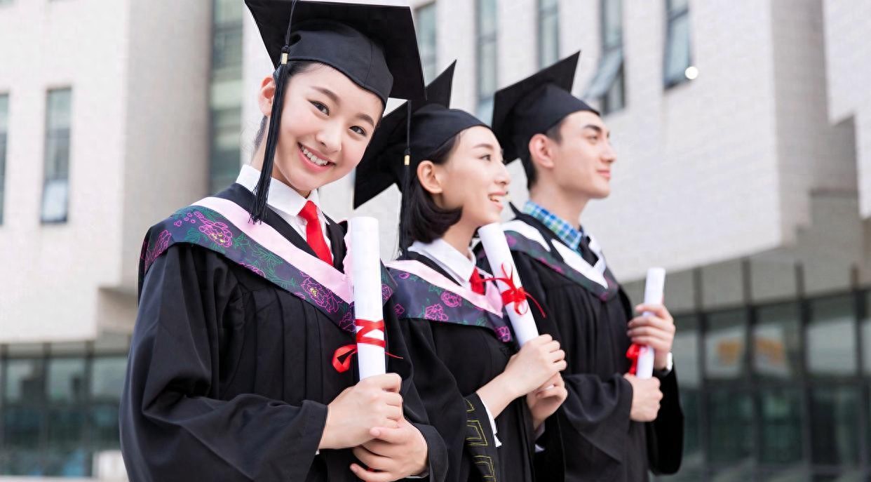 警惕！成人教育虚假办学骗钱，毕业证查不到耽误高考择校