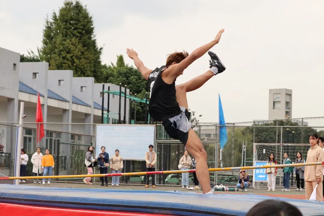 四川大学2021年运动会开幕式举行,多项赛事成绩亮眼