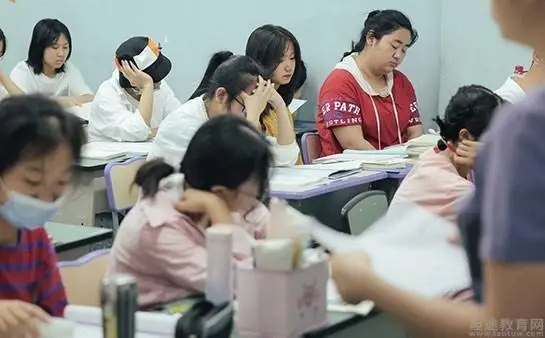 高考培训怕踩雷?2025四川成都靠谱机构排名及学成推荐