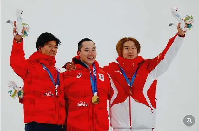 冬奥会精神闪耀米兰 赛场友谊打动人心