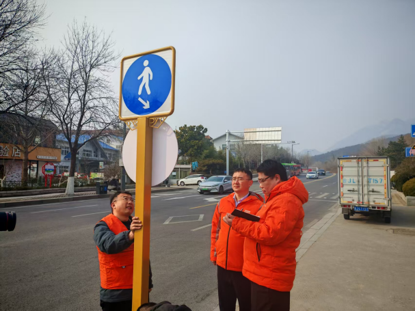 春节返乡潮,平安产险山东分公司守护高速出入口及景区安全